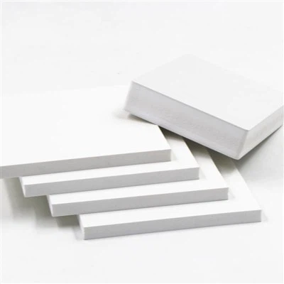 Tvrdá plastová plechová deska